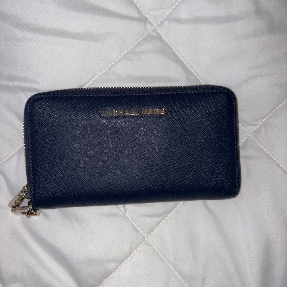 Michael Kors Midnight Blue Zip Wallet